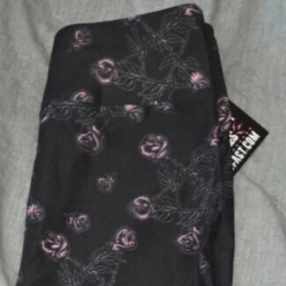 Rose Stemmed Pentagram - Flared (bell bottom) pant in Pink & Black [Small] *NWT* - Picture 4 of 4
